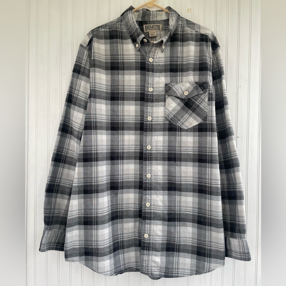 Duluth Training Company Men's White Black Plaid Flannel Button Down Size XL TALL